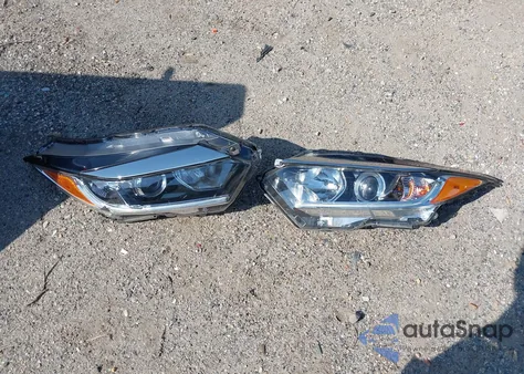 2019 Honda Hr-V Lx z USA, uszkodzony, nr VIN 3CZRU6H30KG702860